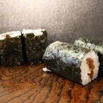 築地すし大 - 鉄火巻き、かんぴょう巻き。