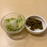 YAKINIKU CAFE298 - サラダ・山くらげキムチ