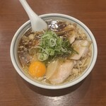 中華そば 共楽 - チャーシューメン たまご 背脂 カラメ ネギ多め