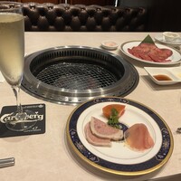馬車道 de 焼肉 DOURAKU CORRIDA 北仲ブリック＆ホワイト店 - 