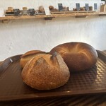 天然こうぼぱん とことこ - ういやつよのぉ〜(*´ω`*)