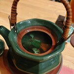 炭火割烹とも - ハマグリの土瓶蒸し