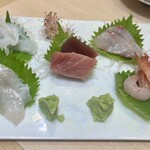 焼鳥・海鮮料理 鳥忠 - お刺身盛り合わせ