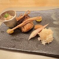 丸の内一丁目 しち十二候 - 