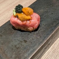 鮨 いつみ - マグロとウニ､キャビアの握り
