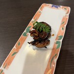 あつた蓬莱軒 本店 - 肝焼き　五ピースはあっという間になくなりました