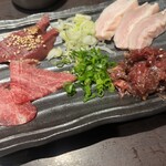 炭火焼肉 にく式 - 