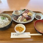 垂水漁港食堂 - 