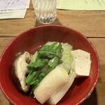 とく山 - お鍋の野菜も美味しいです