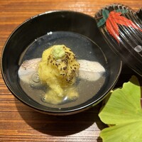 室町 唯 - 