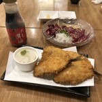 小田原魚河岸でん - アジフライとモウカの星