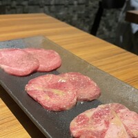 中目黒焼肉 登牛門 - 