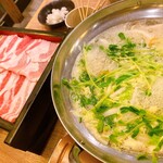 鶏と豚の縁処 ゆうな - 