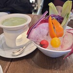 オストレア oysterbar&restaurant - 牡蠣とほうれん草のクリーミーなバーニャカウダ。