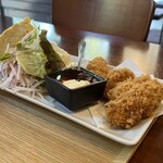 とまとうどんとお食事 花の飯屋 - 