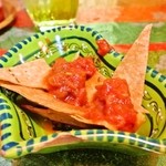 EL SOL - トルティーヤチップス　チリソースかけ　先付