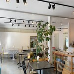 エタニテ・ドゥ・ウフ - 