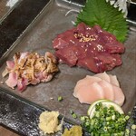 焼鳥 まっすぐ - 厳選！本日の鳥刺三種¥1,500