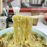 高円寺 ともちんラーメン - 麺(中華そば)