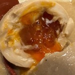 宝麺 えびす丸 - 濃いオレンジ色の味玉