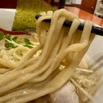 宝麺 えびす丸 - ずっとすすっていたくなるもっちり平打ち麺