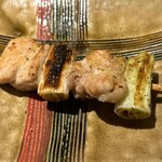 炭火串焼 鳥むすび - しっとりももネギま