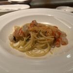 コエダ バール レアーレ - カニとエビのパスタ