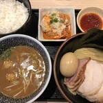 麺屋一燈 - 特製濃厚魚介つけ麺+よだれ鶏+辛味＋小ライス