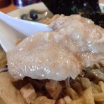 ケンチャンラーメン - 端っこチャーシューに当たりました