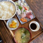 お食事処 かず - 刺身定食