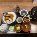 魅惑の白米 - 銀鱈の照り焼き＆雪ほたか白米　1,800円（1,980円）
                                味噌汁、お新香、小鉢、選べるお供3種付き
                                選べるお供　県産牛しぐれ煮　下仁田納豆　県産生卵　