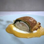 RESTAURANT L'EQUITERRE - ◆オマール海老と帆立のパイ包み、じゃがいものピューレ、小海老のソース