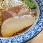 麺屋 いとう - 芳醇鶏そばのチャーシュー（三元豚の肩ロース・錦爽鶏のムネ肉）