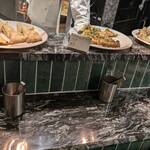 カスケイドカフェ - ナン各種