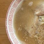一楽ラーメン - ラーメン780円　左