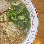 一楽ラーメン - ラーメン780円　右