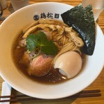 淡麗醤油らぁ麺 鶏松 - 