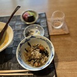 草如庵 - 香茸と人参の炊き込みご飯