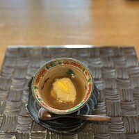 草如庵 - 湯葉で包んだ栗の飯蒸し　葛餡