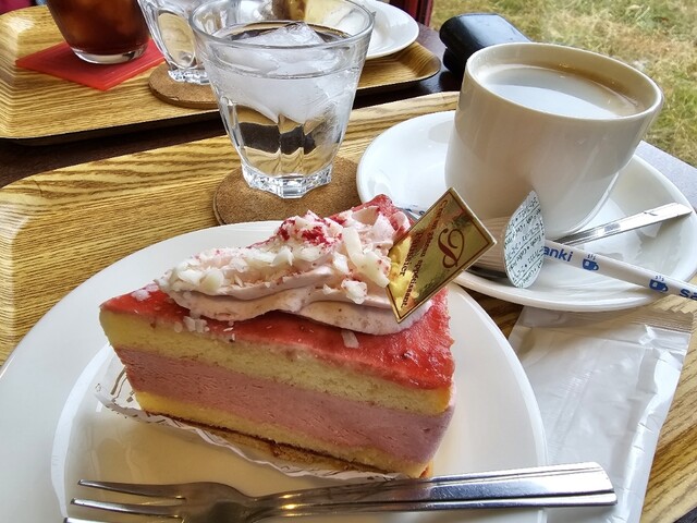 あるる自然菓子（ARLES）五所川原のケーキ・自然菓子専門店