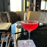 DINING & BAR TABLE 9 TOKYO - 