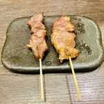 炭火晩酌屋はればれ - Aセットの砂肝は塩しっかりめでコリッと柔らか。ハツはグニょっと柔らかでコチラはまろやかお塩。