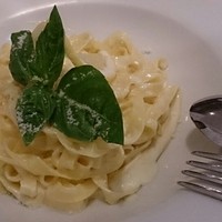 ナプレ 横浜高島屋店 - レモンクリームのパスタ。
                レモンの酸味が絶妙～