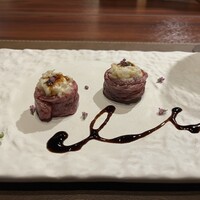 代官山鉄板ゆうり - エビと和牛の肉寿司
