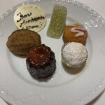 レストランひらまつ - お好きなのをどうぞと言われ、全種類選択しました