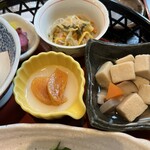 旬菜の味わい がら里 - 杏仁豆腐　高野豆腐　春雨サラダ
