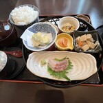 旬菜の味わい がら里 - 花かごランチ