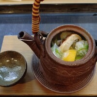 祇園 たに本 - 松茸いっぱい熱々の土瓶蒸し