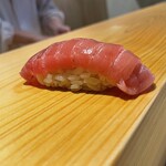 丸吉寿司 - まぐろ