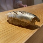 丸吉寿司 - こはだ